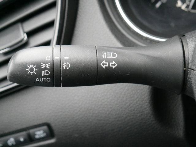 Used 2020 Nissan Rogue SL w/ Premium Package image 26