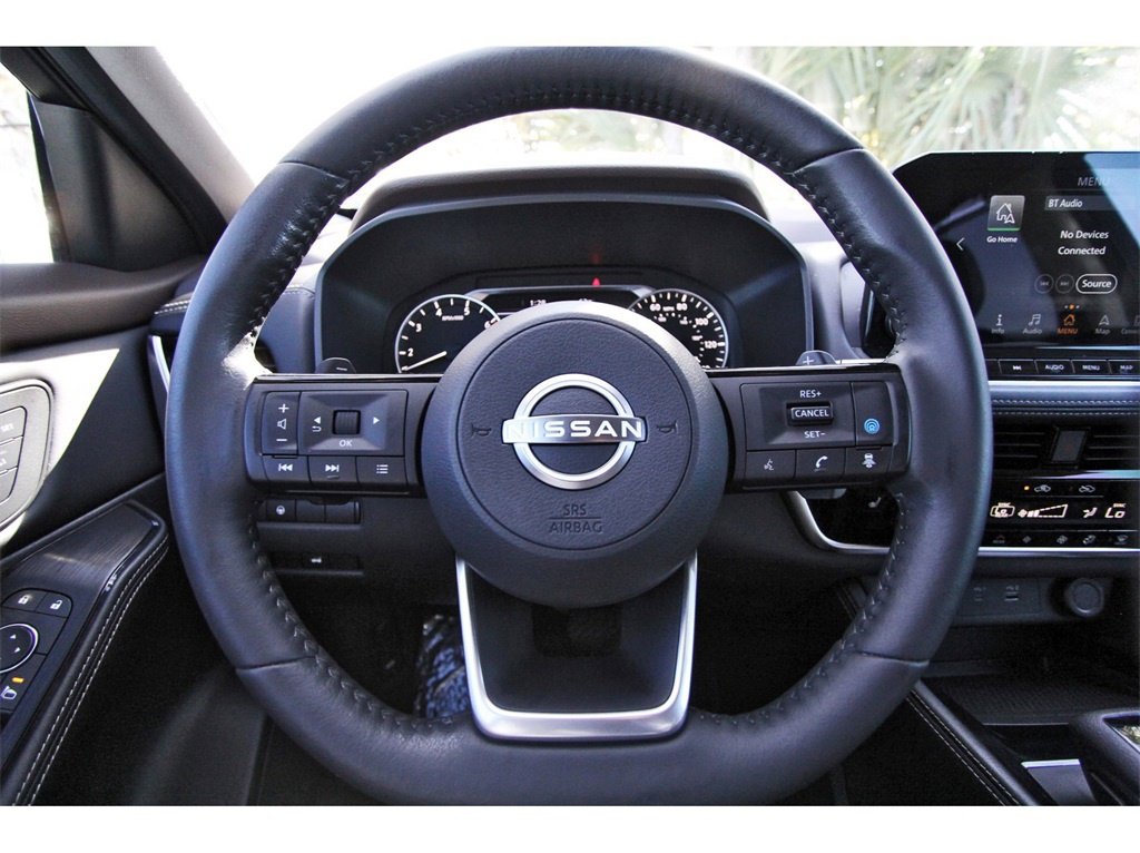 Used 2023 Nissan Rogue SL w/ SL Premium Package image 14