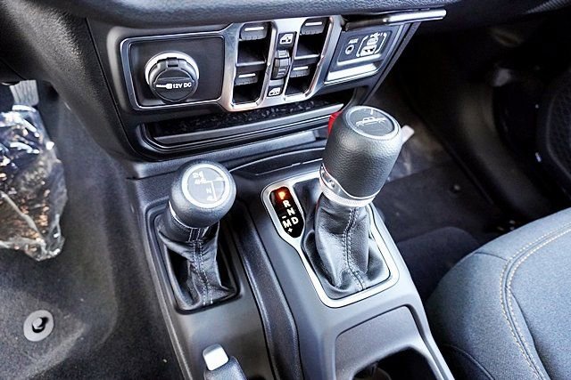 New 2025 Jeep Gladiator Sport S image 36