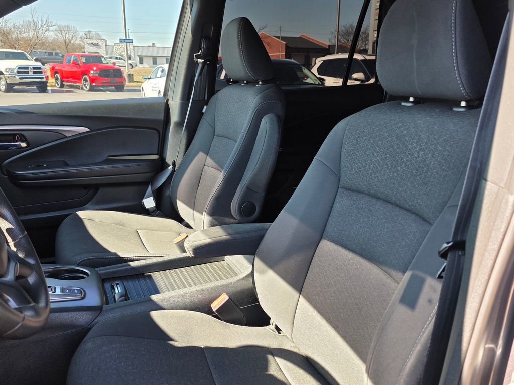 Used 2021 Honda Passport Sport image 10