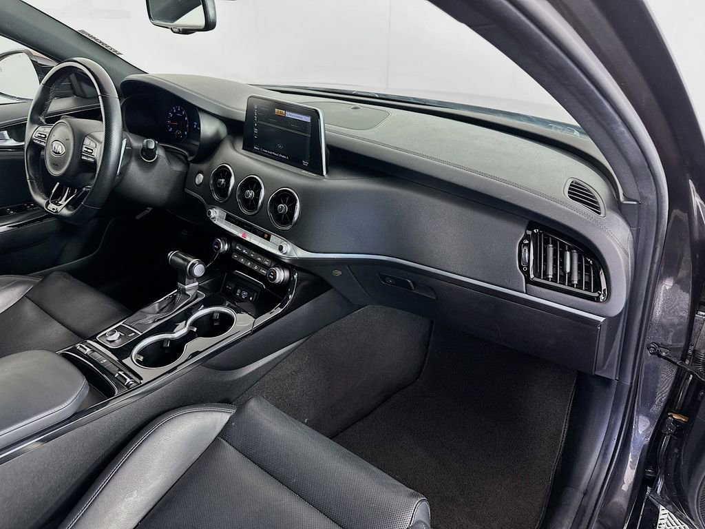 Used 2020 Kia Stinger GT-Line w/ Sun & Sound Package image 29