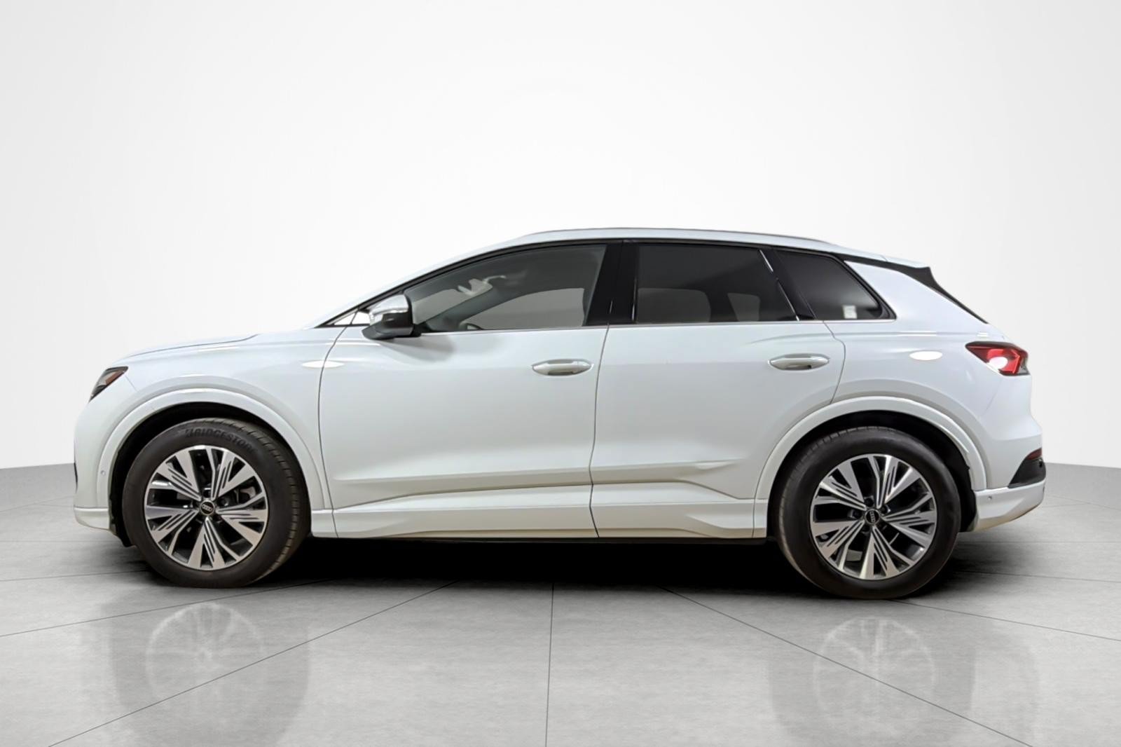 Certified 2023 Audi Q4 e-tron Premium Plus w/ Premium Plus RWD image 2