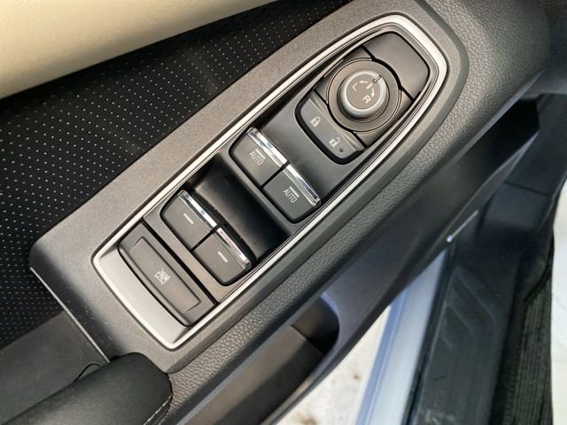Used 2022 Subaru Ascent Limited AWD/4WD image 11
