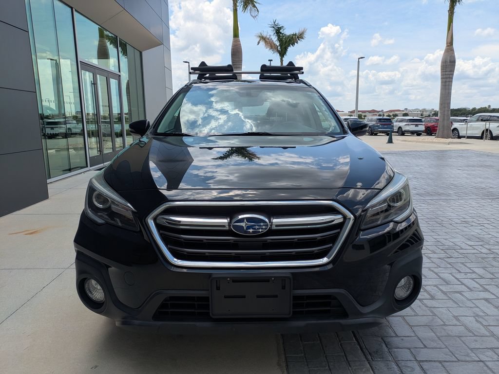 Used 2019 Subaru Outback 2.5i Touring AWD/4WD image 3