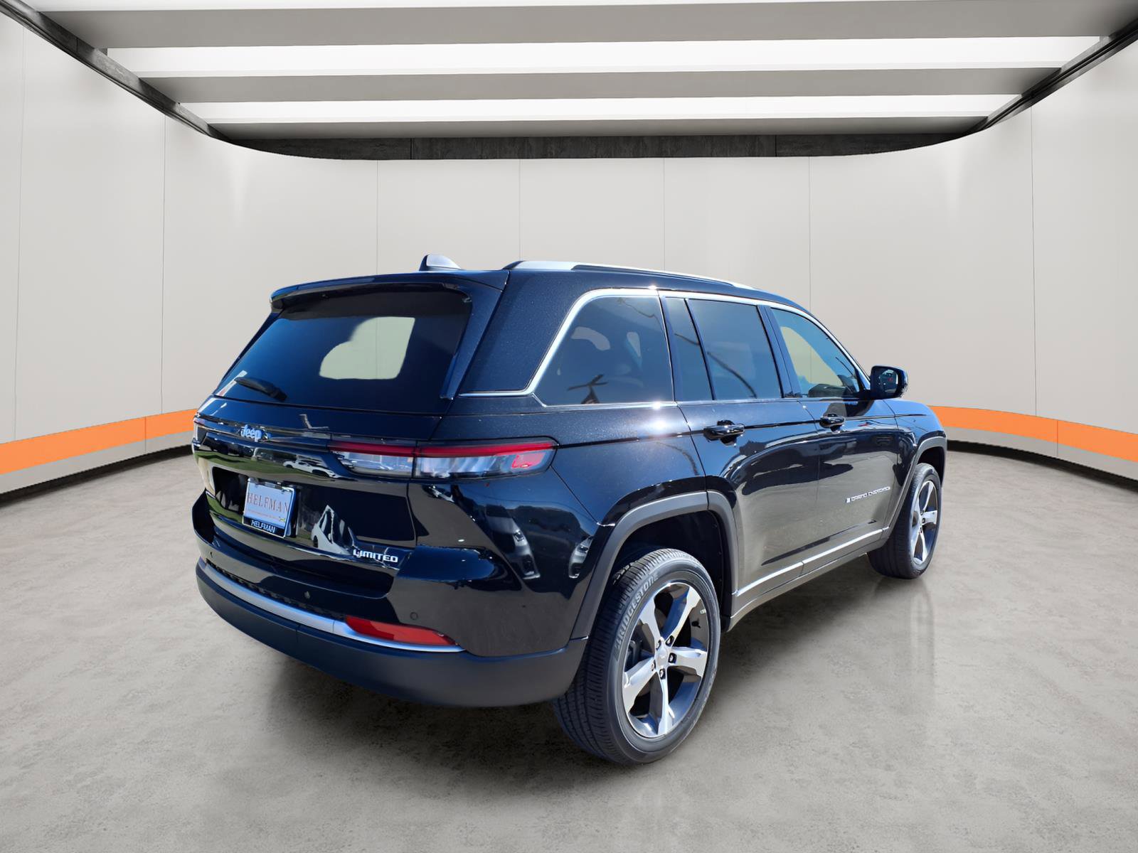 New 2026 Jeep Grand Cherokee Limited RWD image 6