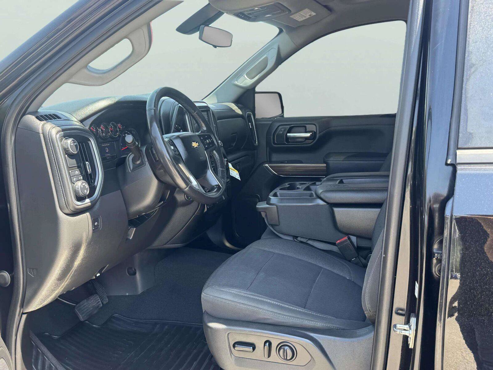 Used 2021 Chevrolet Silverado 1500 LT RWD image 21