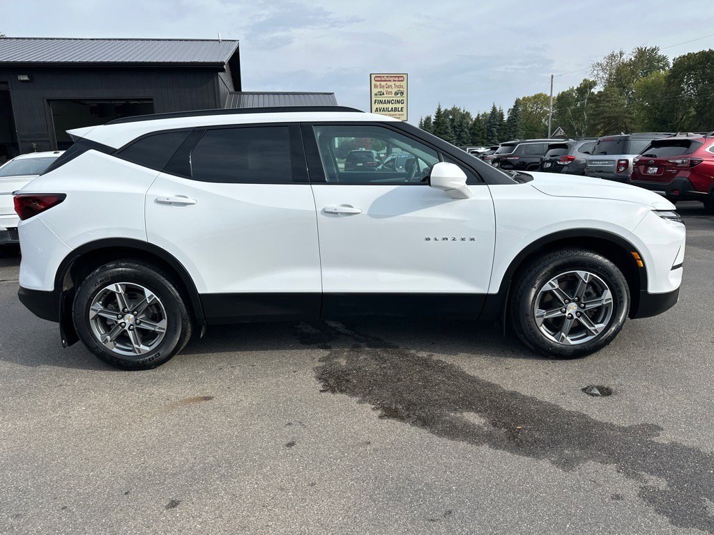 Used 2023 Chevrolet Blazer LT w/ Convenience Package image 2