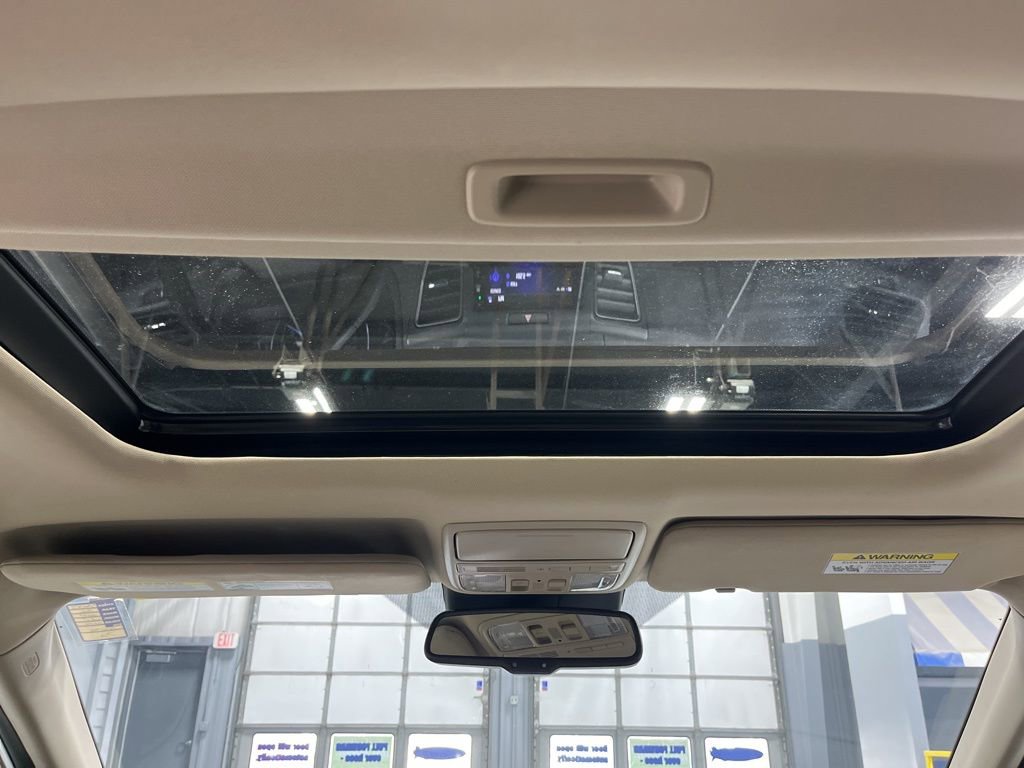 Used 2016 Honda CR-V Touring image 30