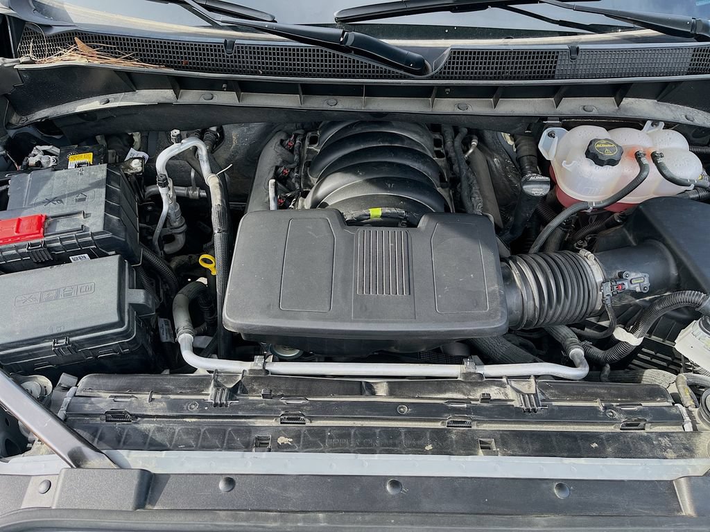 Used 2025 Chevrolet Silverado 1500 RST AWD/4WD image 9