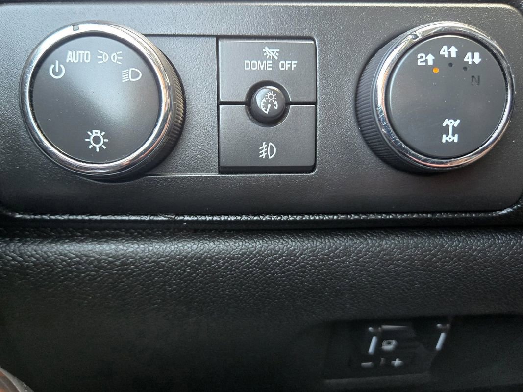 Used 2013 GMC Sierra 3500 Denali image 29