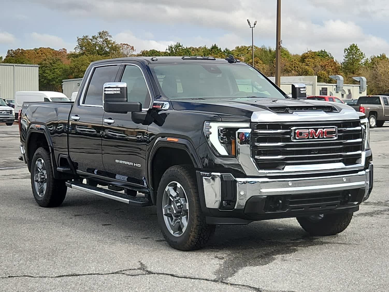New 2026 GMC Sierra 2500 SLT w/ SLT Convenience Package image 3