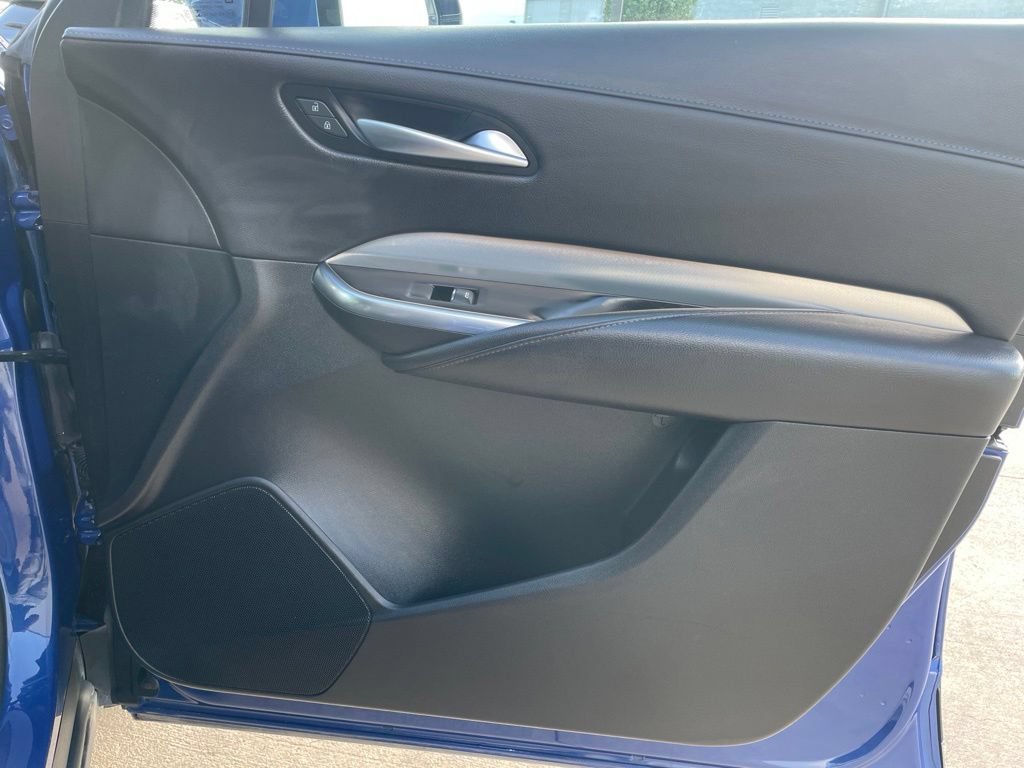 Used 2023 Cadillac XT4 Premium Luxury FWD image 26