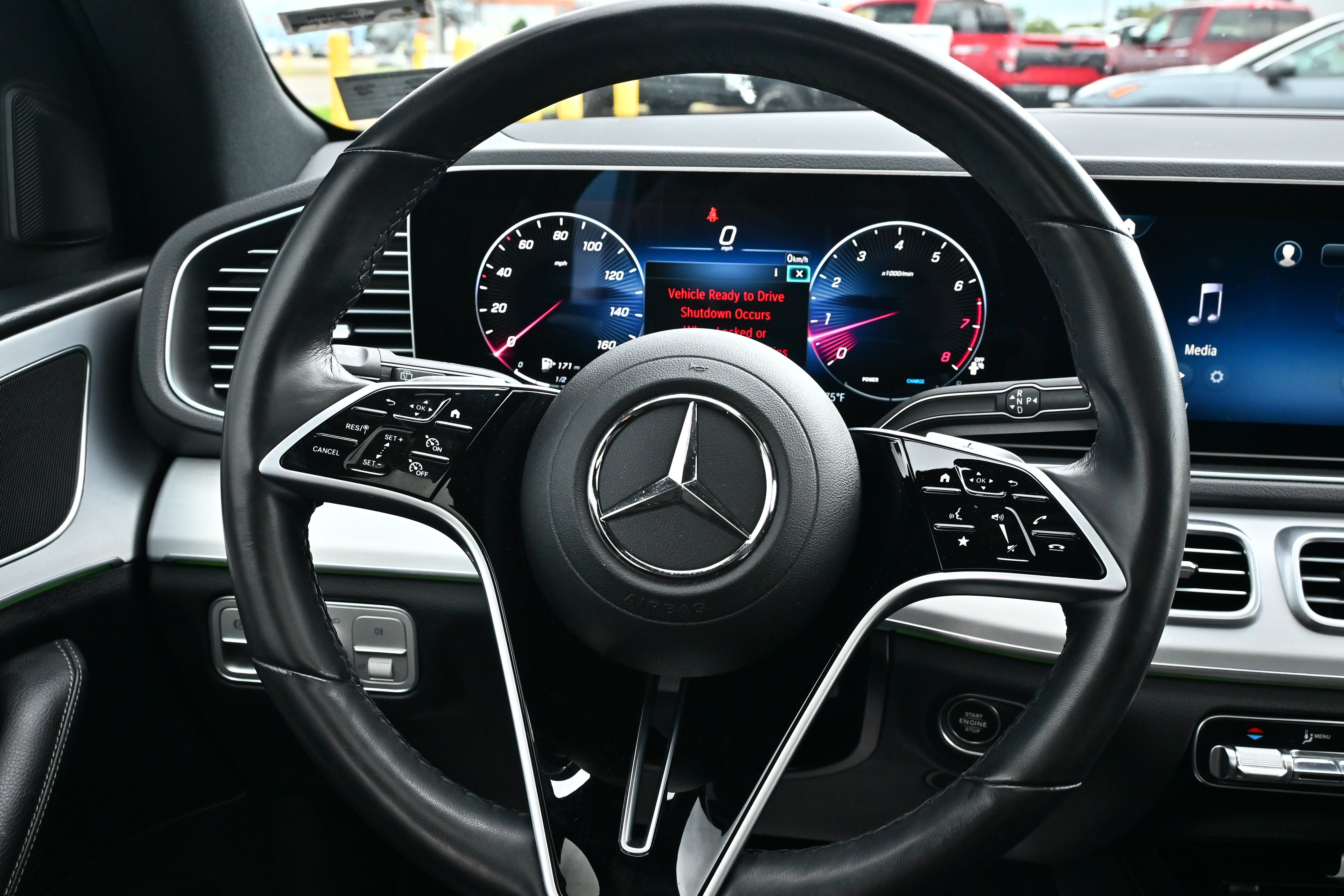 Used 2026 Mercedes-Benz GLE 350 4MATIC w/ Winter Package image 17