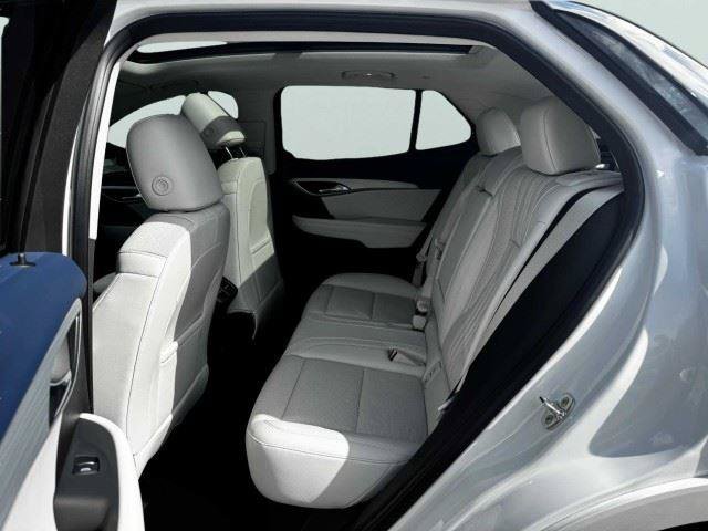 Used 2024 Buick Envision Avenir AWD/4WD image 40