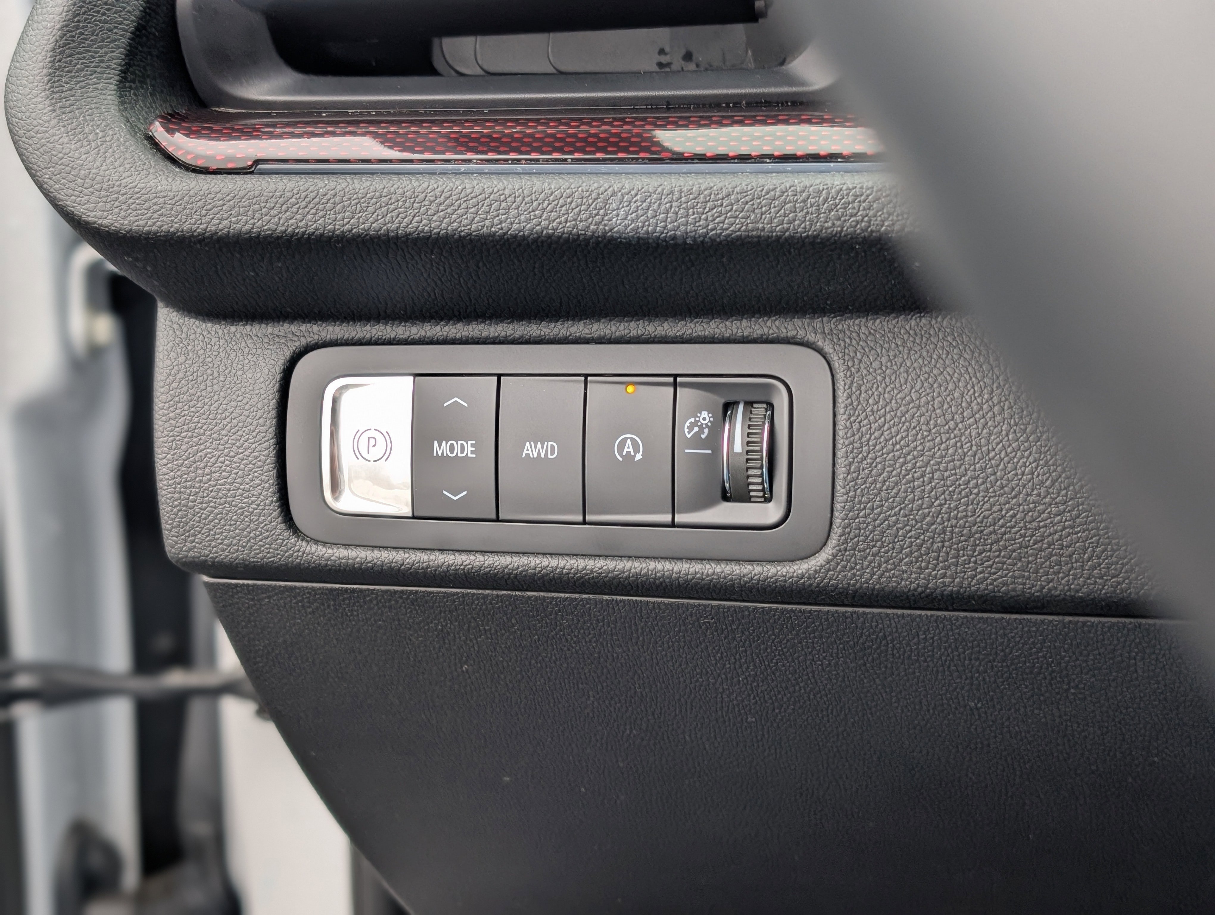 Used 2025 Chevrolet Traverse Z71 image 25