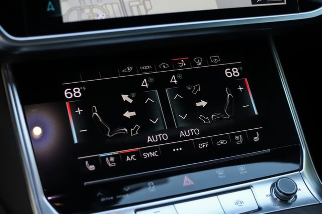 Used 2021 Audi A7 e Prestige w/ Prestige Package image 28