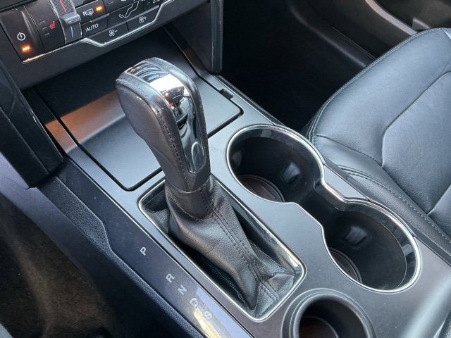 Used 2017 Ford Explorer XLT w/ Equipment Group 202A image 21