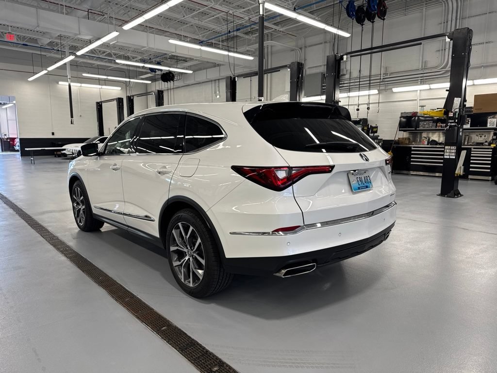 Used 2022 Acura MDX w/ Technology Package AWD/4WD image 7