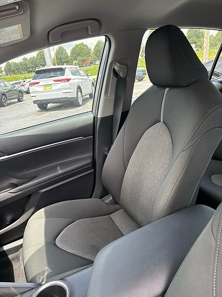 Used 2023 Toyota Camry LE FWD image 6