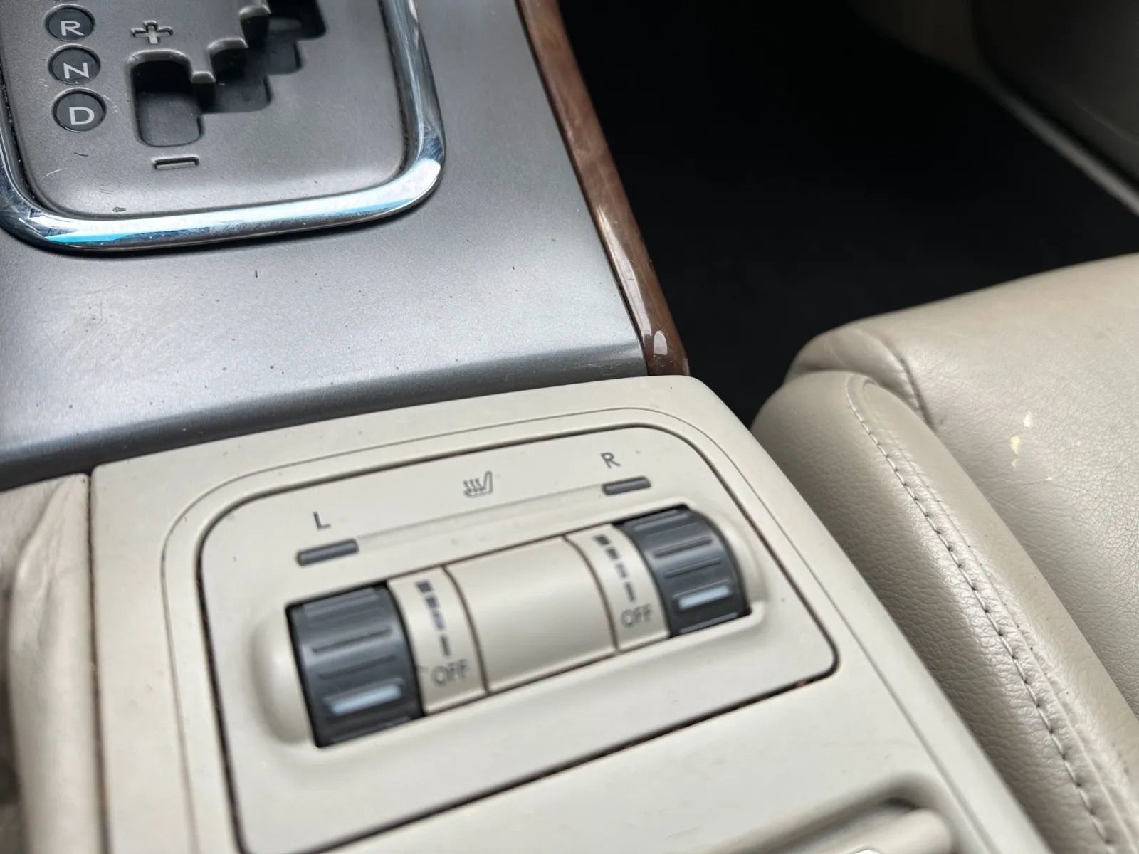 Used 2009 Subaru Legacy 2.5i Limited image 12