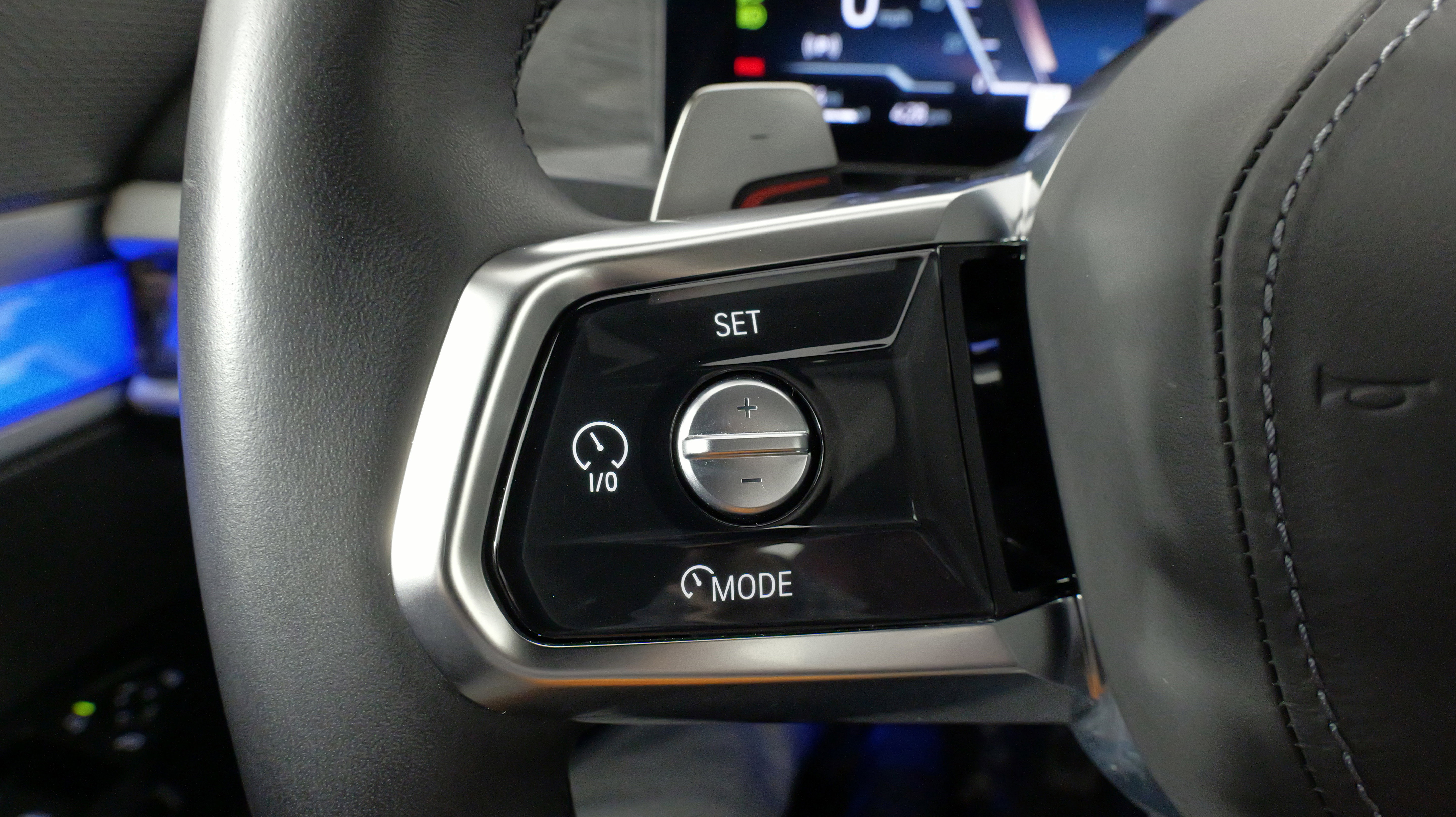 Used 2024 BMW 740i xDrive image 46