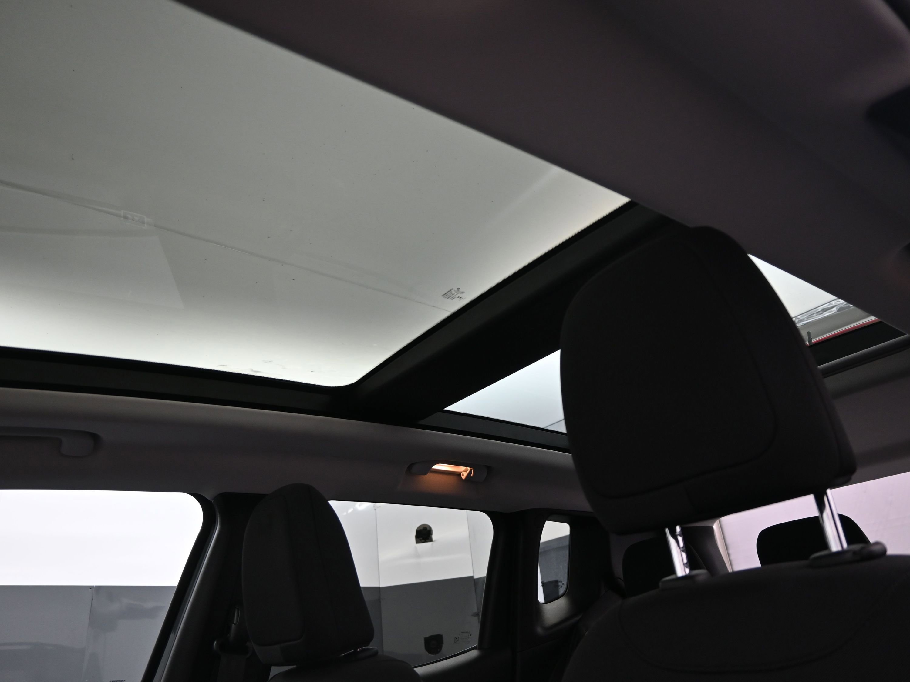 Used 2023 Jeep Renegade Altitude w/ Sun/Sound Group image 21
