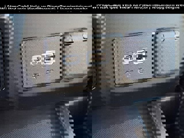 Used 2022 Chevrolet Silverado 2500 High Country w/ Z71 Off-Road Package image 34