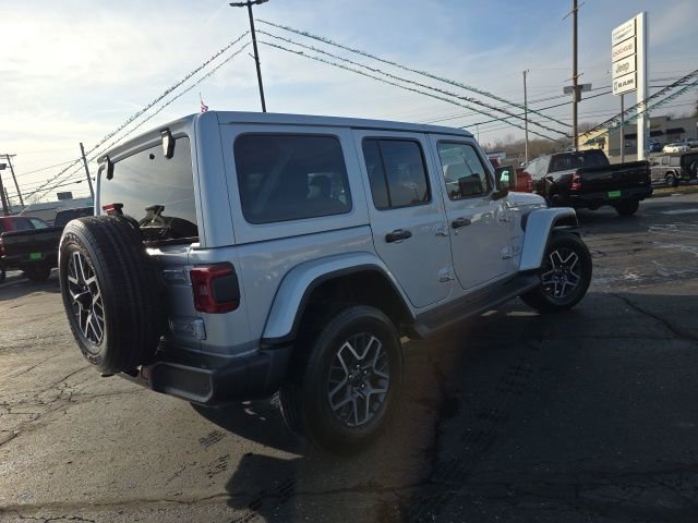 Used 2024 Jeep Wrangler Sahara w/ Technology Group image 6