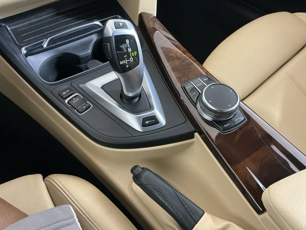 Used 2018 BMW 330e w/ Convenience Package image 12