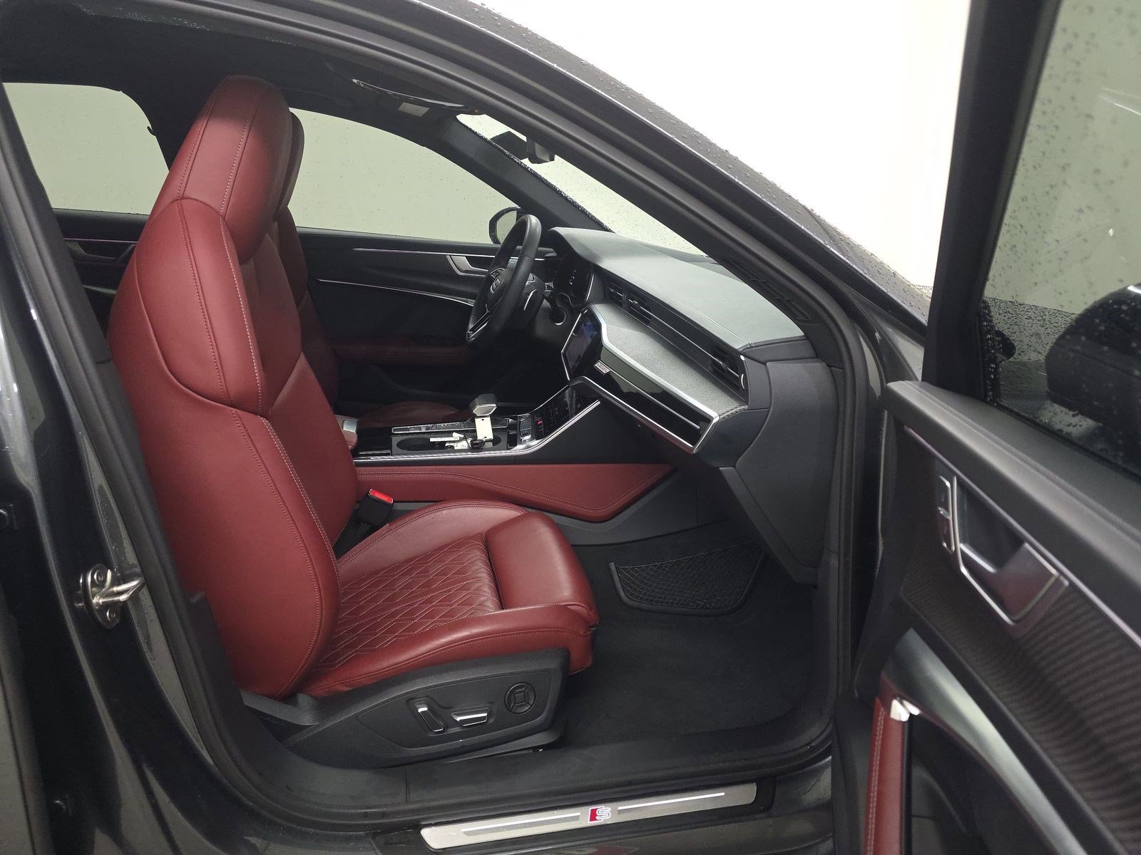 Used 2025 Audi S6 Premium Plus w/ Premium Plus Package AWD/4WD image 12