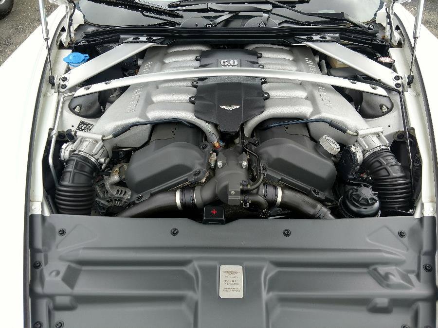 Used 2009 Aston Martin DB9 Coupe image 24