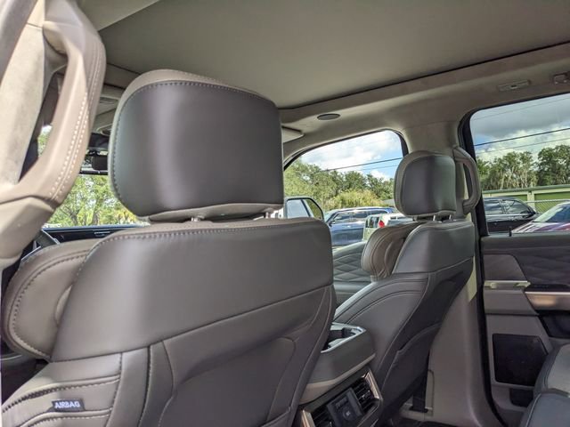 Used 2026 Ford F450 Platinum w/ Platinum Plus Package image 19