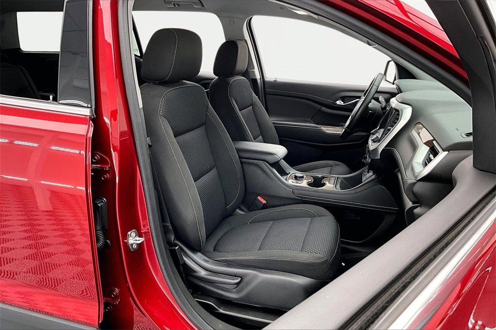 Used 2023 GMC Acadia SLE w/ Driver Convenience Package image 7