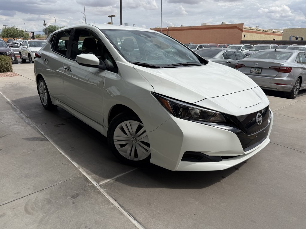 Used 2025 Nissan Leaf S FWD image 6