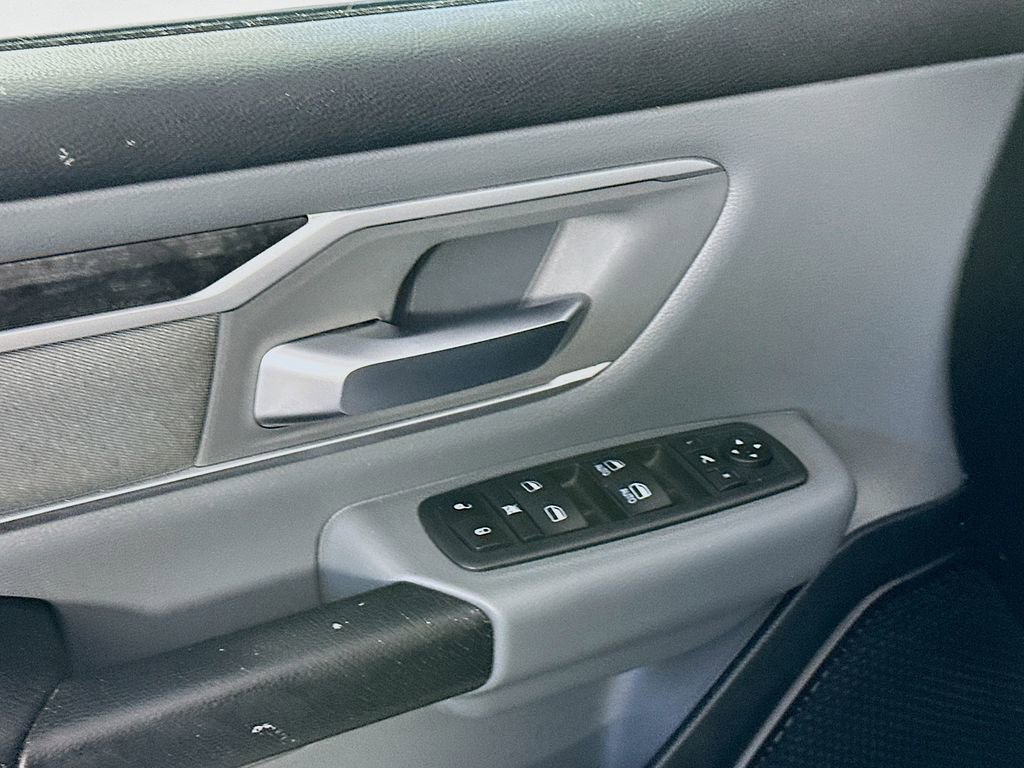 Used 2021 RAM 1500 Big Horn AWD/4WD image 23