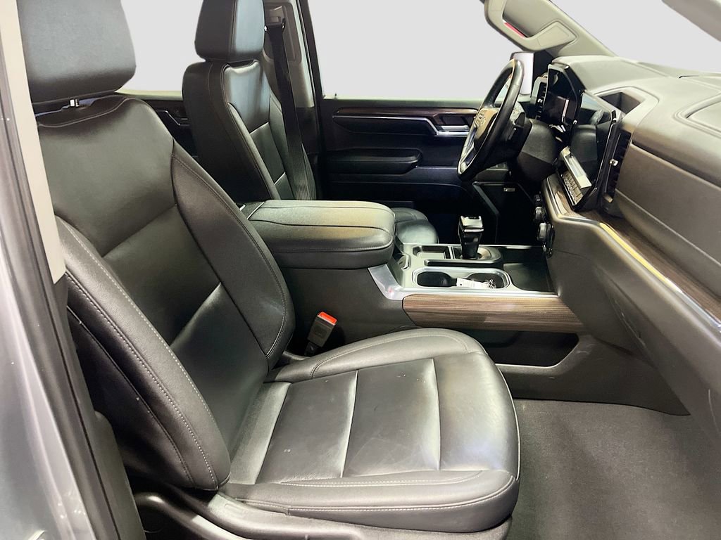 Used 2024 Chevrolet Silverado 1500 RST w/ Redline Edition image 29
