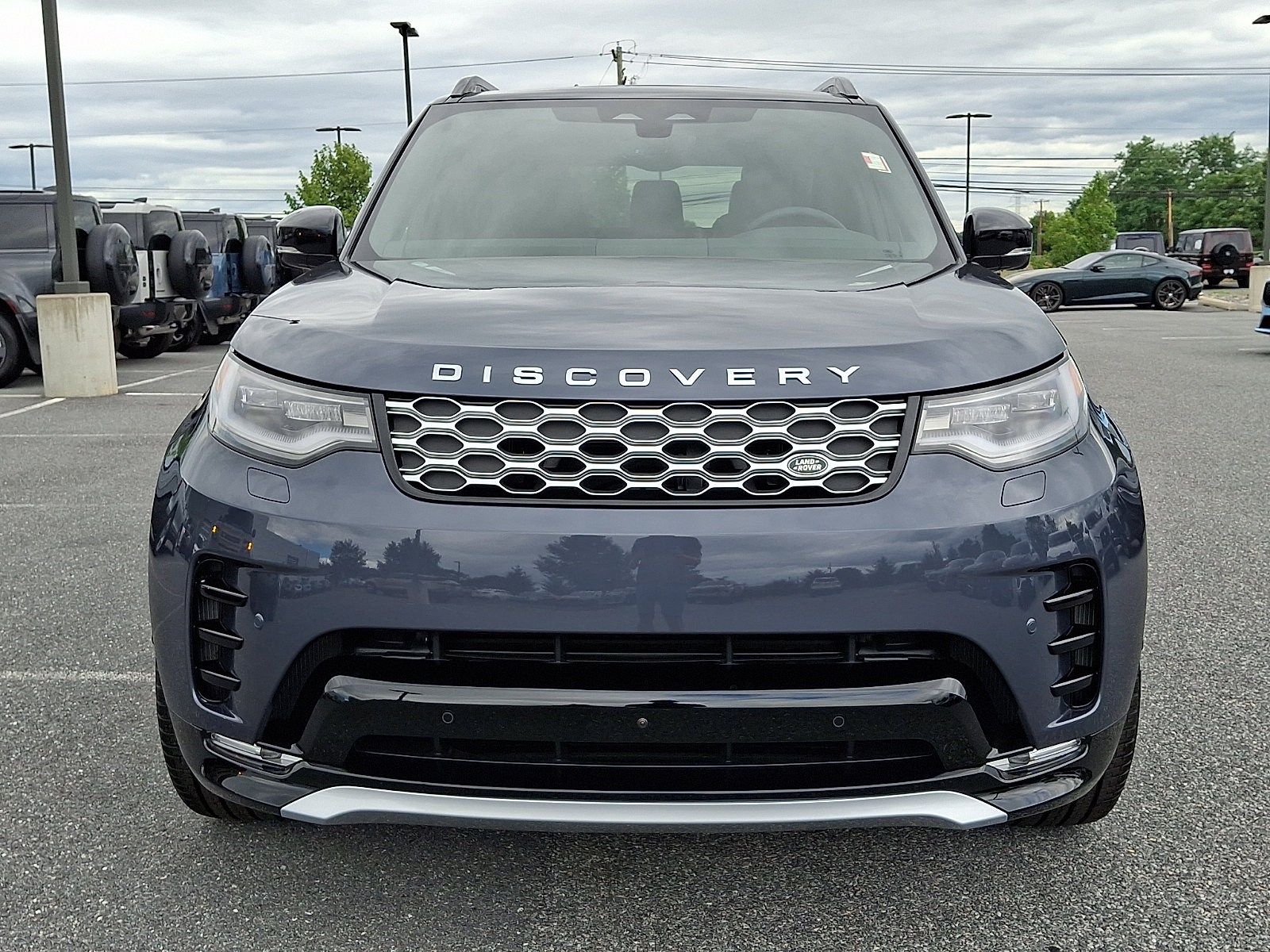 New 2026 Land Rover Discovery Limited Edition AWD/4WD image 6