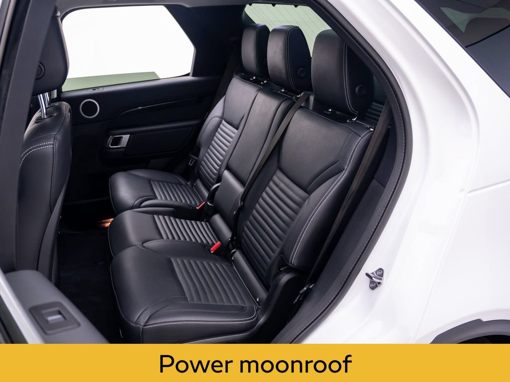 Used 2024 Land Rover Discovery S AWD/4WD image 18