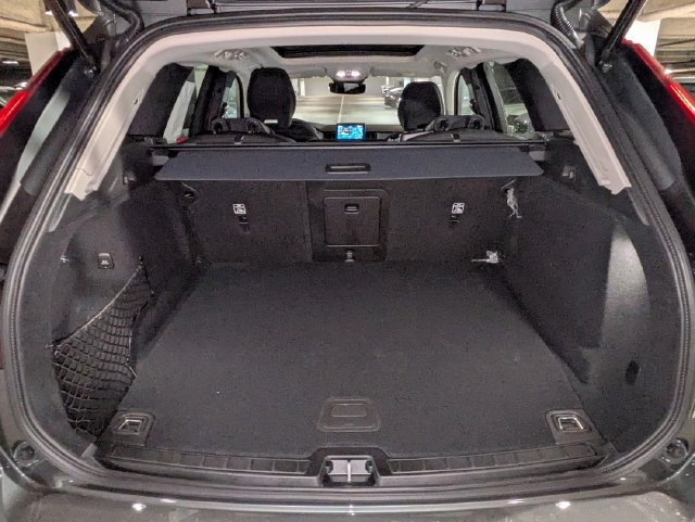 New 2026 Volvo XC60 T8 Core w/ Climate Package AWD/4WD image 28