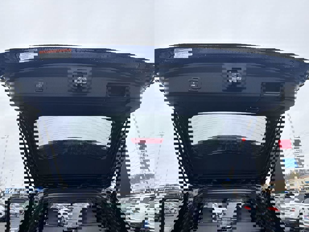 New 2025 Mitsubishi Outlander SE image 45