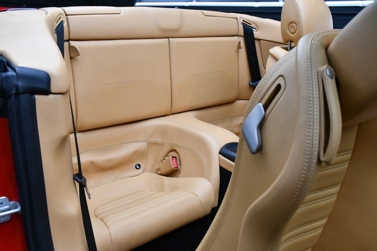 Used 2014 Ferrari California RWD image 45
