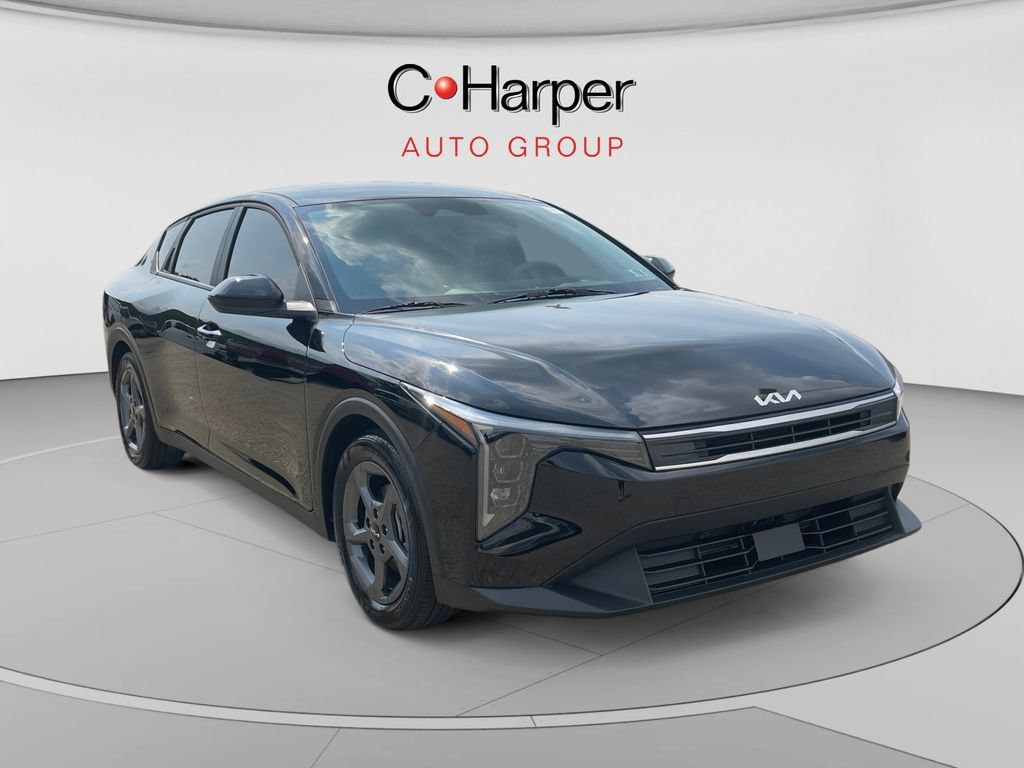 Certified 2025 Kia K4 FWD image 1