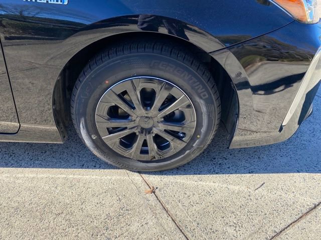 Used 2022 Toyota Prius XLE image 23