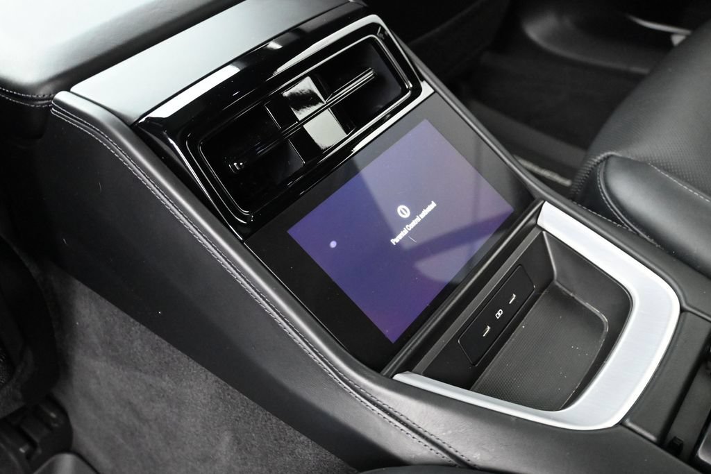 Certified 2024 Porsche Panamera 4 AWD/4WD image 17