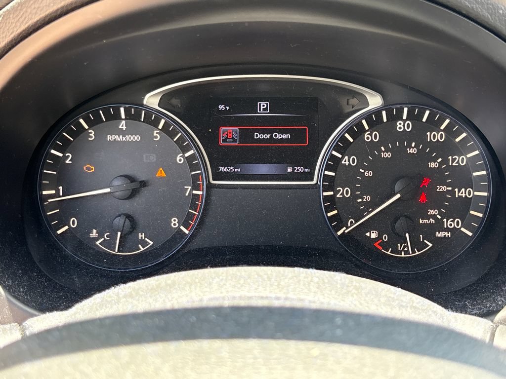Used 2017 Nissan Altima 2.5 SR FWD image 21