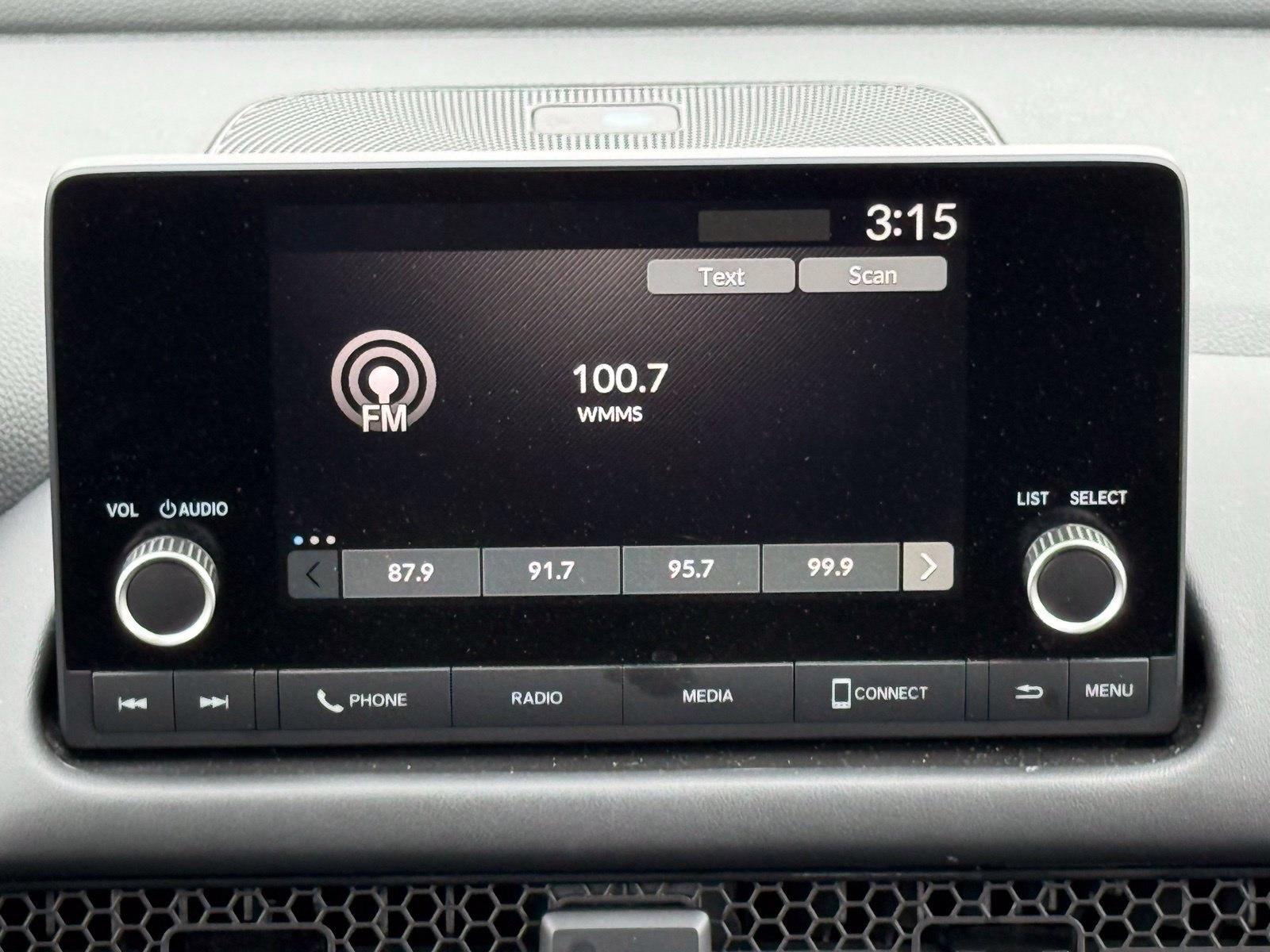 Used 2024 Honda HR-V LX image 23