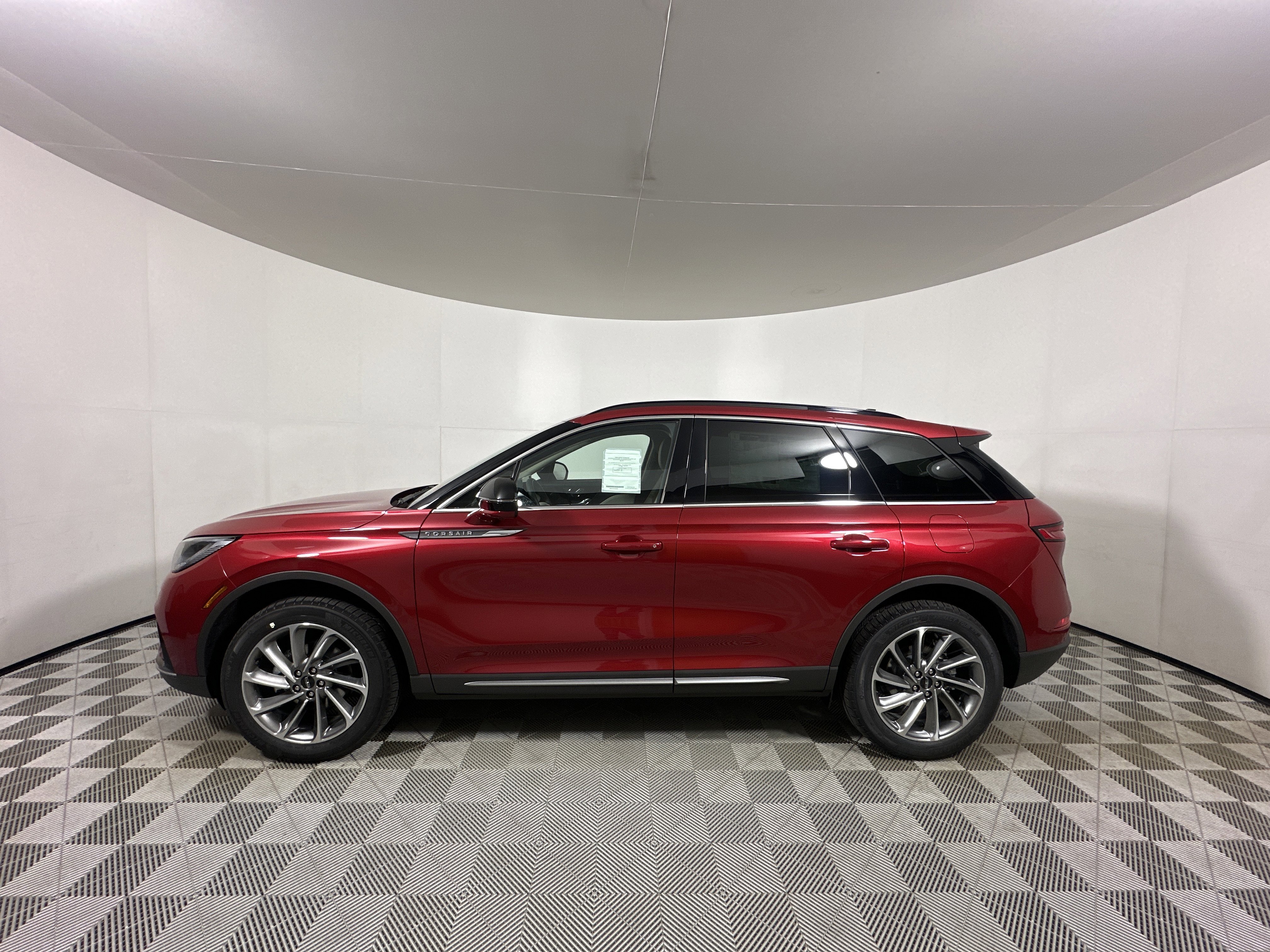 New 2026 Lincoln Corsair Premiere image 4