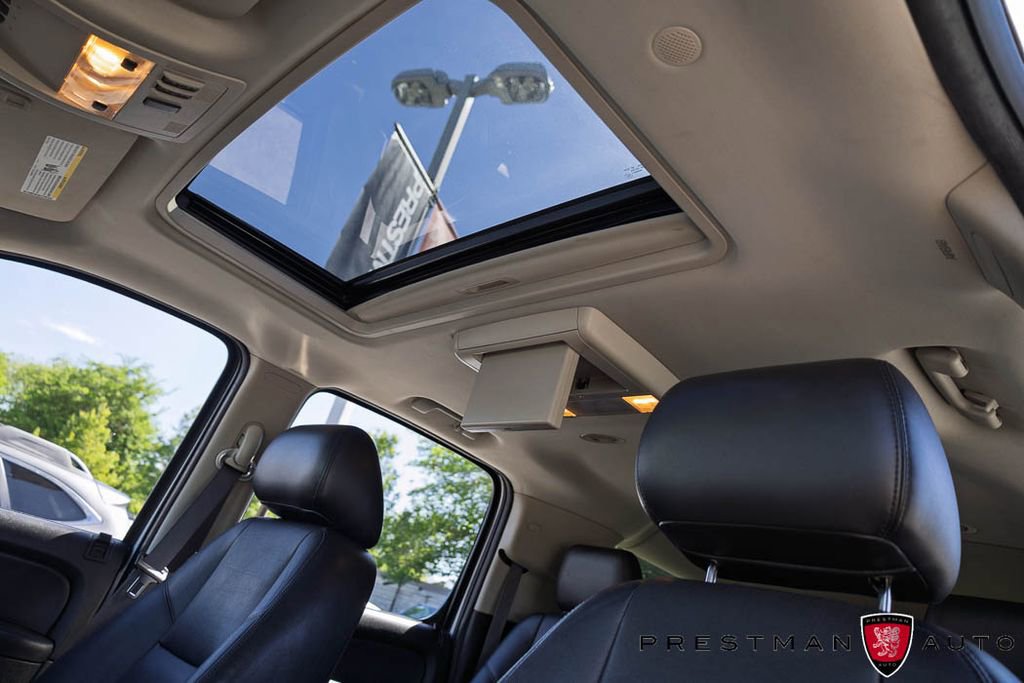 Used 2014 Chevrolet Suburban LTZ AWD/4WD image 28