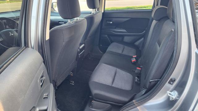 Used 2014 Mitsubishi Outlander SE FWD image 15