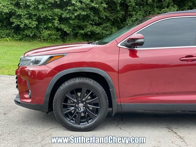 Used 2019 Toyota Highlander SE FWD image 10